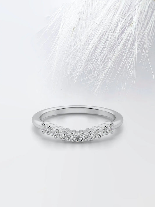 Round Cut Moissanite Diamond Wedding Band in White Gold